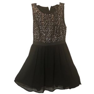 Black Sparkly Chic Dress